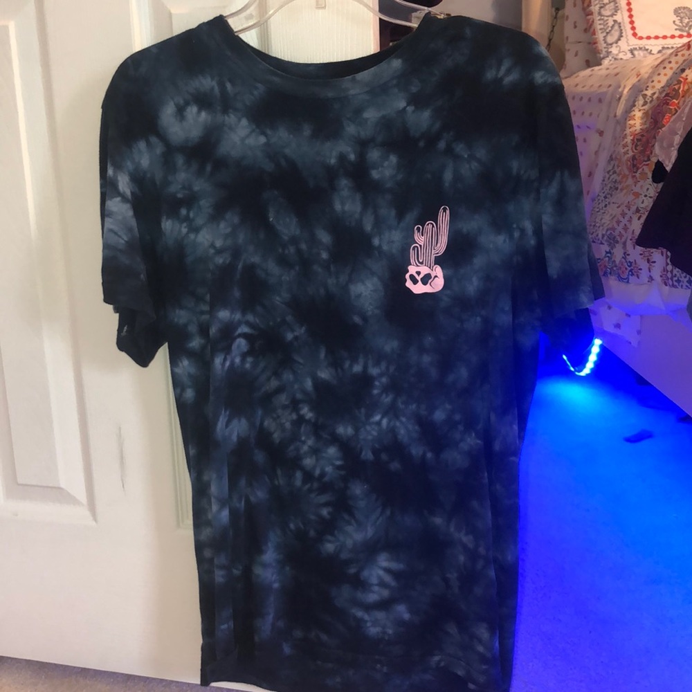 H&M coachella t-shirt JAKE PAUL HAS THIS SHIRT